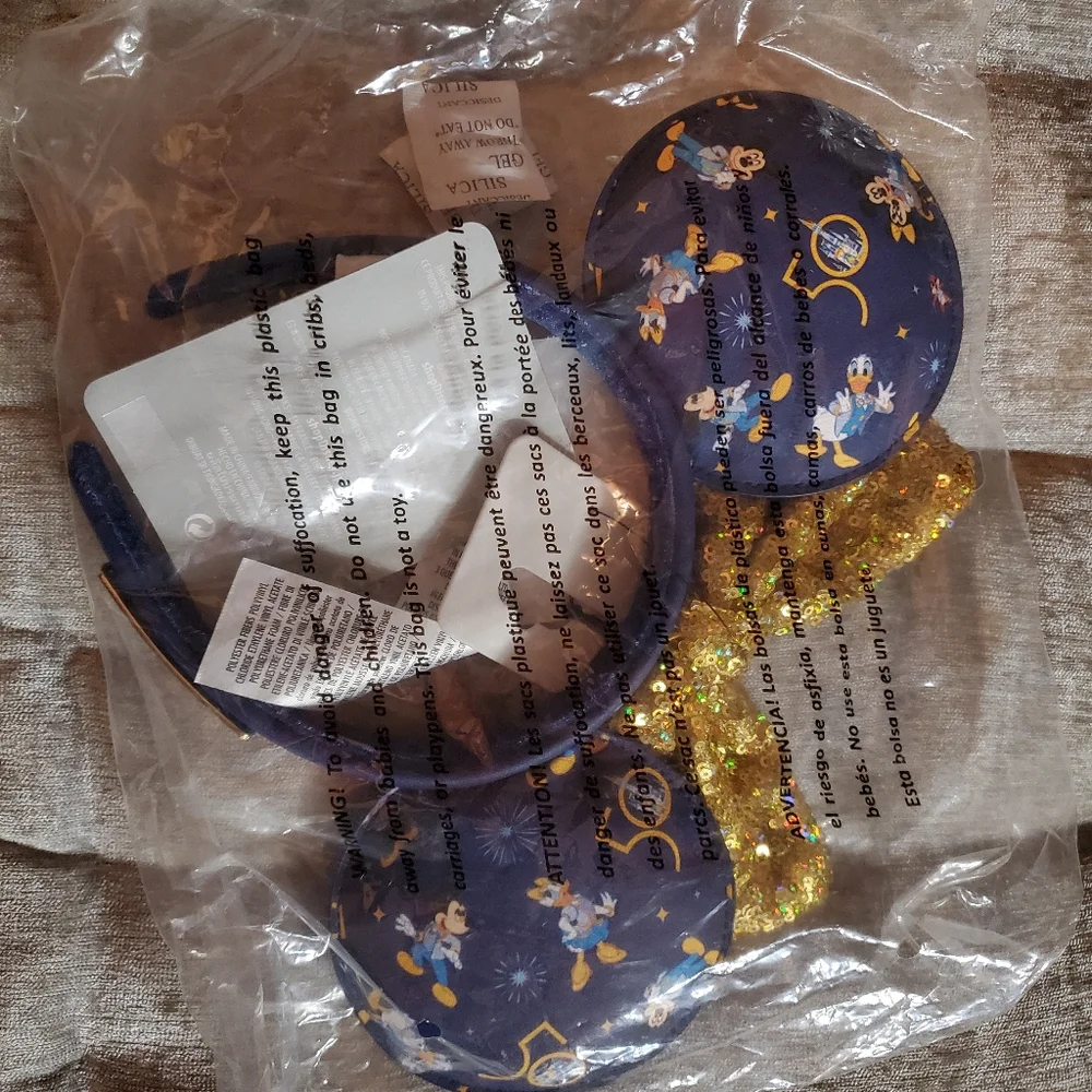 Mickey Mouse & Friends Loungefly Backpack Walt Disney World 50th Anniversary/ear - Picture 15 of 16